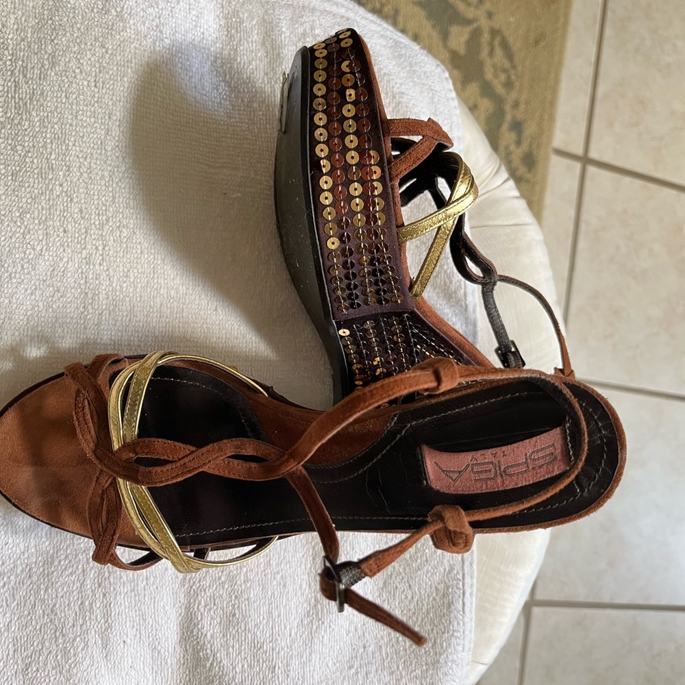 Very Sharp Unusual Platform Shoes Comfortable Bro… - image 6